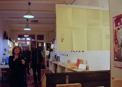 Lancement du poster de Lucien Suel, le 7 novembre 2009, Librairie Le lièvre de mars, Marseille