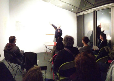 Lecture de Dominique Meens, lors du lancement des posters de Marie-Luce Ruffieux et Dominique Meens et exposition des posters - Librairie histoire de l'œil, Marseille, 1er décembre 2012.