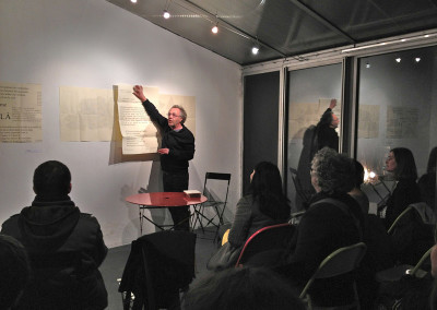 Lecture de Dominique Meens, lors du lancement des posters de Marie-Luce Ruffieux et Dominique Meens et exposition des posters - Librairie histoire de l'œil, Marseille, 1er décembre 2012.