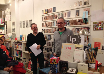 Lancement des posters de Alain Cressan et de Pierre Ménard samedi 15 novembre 2014 à la Librairie Le Lièvre de Mars, à Marseille.